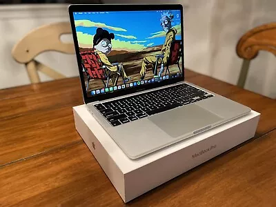Apple MacBook Pro 13” (2020) - Silver 1.40 GHz Intel Core I5 8th Gen 8GB RAM • $800