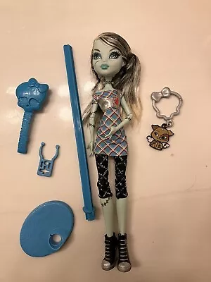 2011 Monster High Killer Style Frankie Stein-No Box **Please Read** • $35