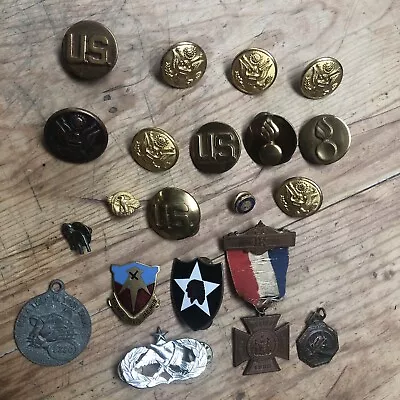 Vintage US Military Buttons • $20