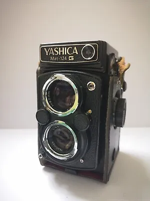 Med Format 6x6Film Camera - Yashica Mat 124G TLR 120mm W/ Yashinon 80mm F3.5  • £100