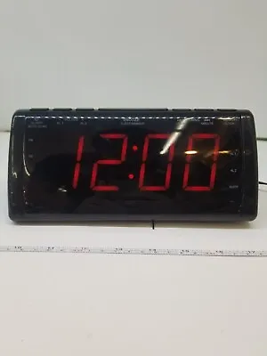 ONN Jumbo Digital FM Alarm Clock Radio With USB Charging Port And 1.8  Digits • $20