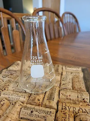 Vintage Graduated 125ml Pyrex Glass Flask No. 4980 Laboratory Science Equipment • $10