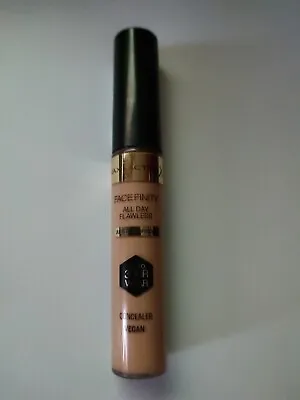 MAX FACTOR Facefinity All Day Flawless Concealer VEGAN * Shade 030 • £4.99