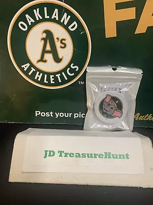 Oakland A’s Stomper EZ-Finger Phone Grip / Phone Stand New Never Used 🔥🔥🔥 • $4.95