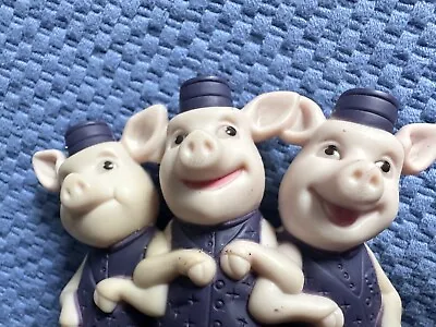 2010 McDonalds Happy Meal #8 Toy Shrek III  Forever After Three Little Pigs 1 Pc • $11.57
