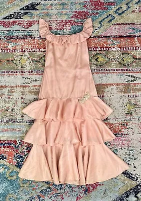 Antique Vintage 1920s Pink Silk Flapper Dress With Tiered Skirt And Lace Detail • $125