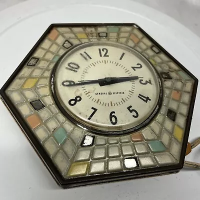 Vintage Plastic Mosaic Tile Kitchen Wall Clock General Electric Model 2118 MCM • $41.99