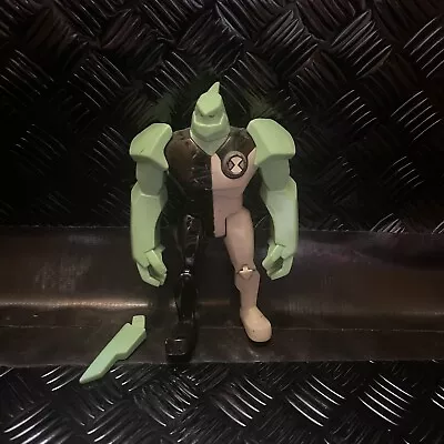 Ben 10 Diamondhead 2006 Action Figure  • $20