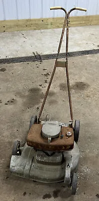 Vintage 18” Brick Top Lawn Boy Lawnmower Push Mower / Model 5210 • $145