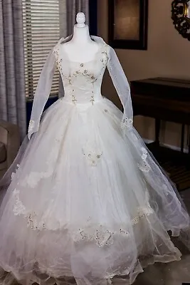 Vintage 1950s Tulle Lace Wedding Dress Crinoline & Hoops Inc Fred Perlberg • $219