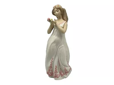 Lladro Zaphir VTG 1978s Porcelain Figurine No. 680   Spring  Girl Figurine 17  • $210