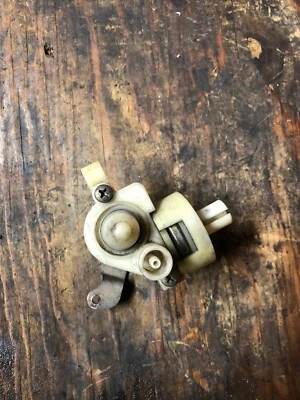 $86 • Buy Mercedes Automatic Transmission Vacuum Control Valve VCV 240D 300D W123 617 616