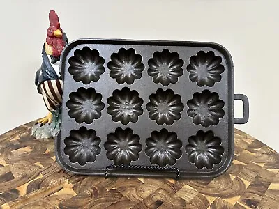 RESTORED 12 Cup Cast Iron TURKS HEAD Gem Muffin Pan Ready To Use Broken Handle • $45