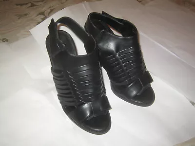 Ladies Shoes ‘ Miss Selfridge ‘ – Size 5 – Black – Good Condition • £14.99