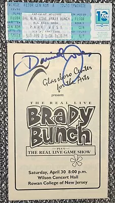 The Monkees Davy Jones SIGNED 1994 Brady Bunch Program With Ticket RARE  GROOVY  • $0.99