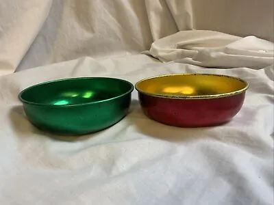 2 Vintage Aluminum Colored Bowls 5” • $12.99