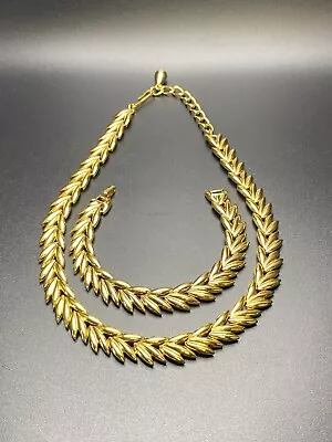 Vintage Trifari Necklace Choker And Bracelet Set Gold Tone Laurel Wreath Leaf • $188