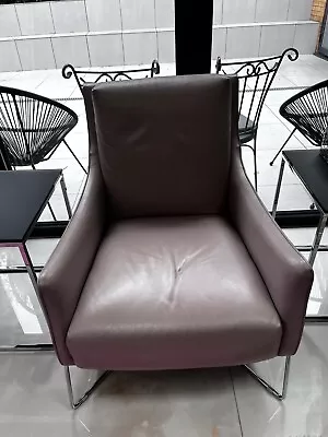 Natuzzi Arm Chair X2 & X2 Stools • £650