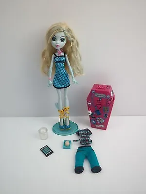 Monster High Mattel Classroom Mad Science Lagoona Blue Doll Locker Outfit • $39.99