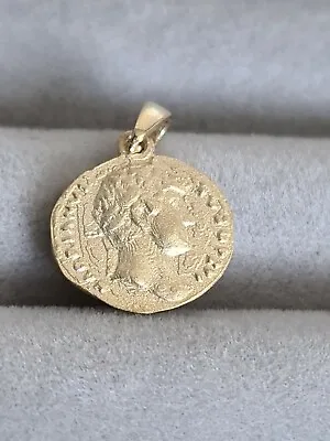 £62.57 • Buy 9ct Yellow Gold 17mm Satin Worn Roman Coin Pendant Gift Boxed 11mm NEW