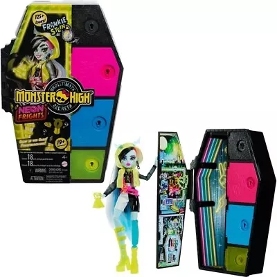 Monster High Skulltimate Secrets Neon Fright Frankie Stein Doll Dress-Up Locker • $28.02