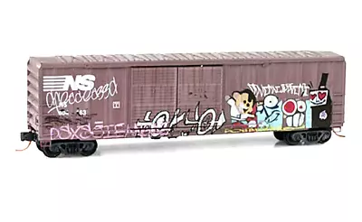 Norfolk Southern 50' Rib Side Boxcar Weathered Graffiti MTL# 030 44 220 N Scale • $39.23