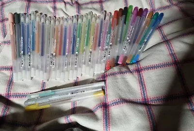32 Mixed Gelly Roll Pens • £45