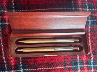 £0.65 • Buy Wooden Pen Set With Logos , Biro Pen And Mechanical Pencil In Wooden Box