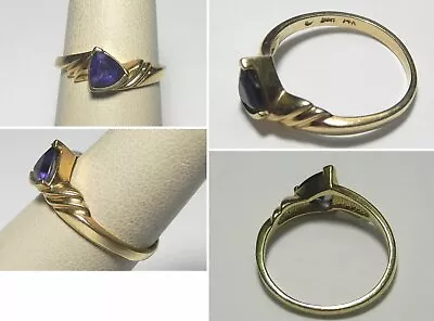 C1738 Vtg 14K Solid YG Purple-Blue Glass Crystal Solitaire Bypass Ring Sz 6.5 • $125