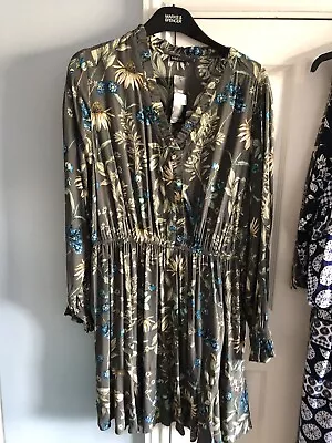 M&S Grey Floral Tunic/ Short Dress Size 18 BNWT • £7.50