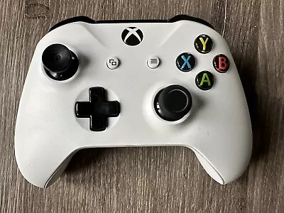 Microsoft Wireless Controller For Xbox - Robot White -FOR PARTS -Sticky Triggers • $19.99