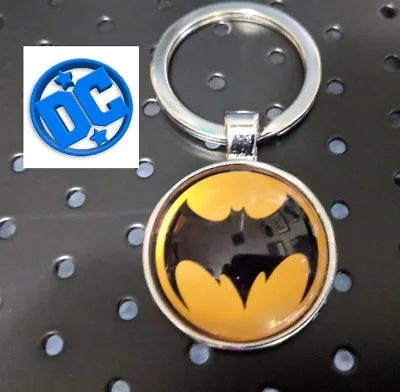 DC Comics BATMAN Logo Metal Glass Silver Plated Movie Key Chain Cosplay Bat Man • $5.28