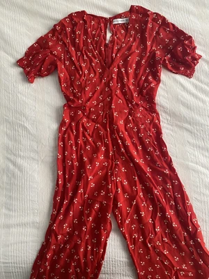 $30 • Buy Faithful The Brand Jumpsuit Size 10