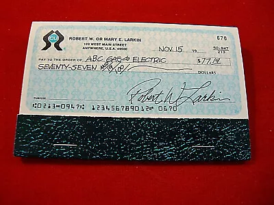 Matchbook TELEPHONE EMPLOYEES CREDIT UNION Wichita KS-Check On Cover-Unstruck • $9.95