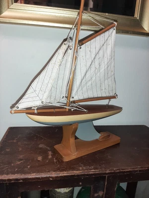$39.99 • Buy Vintage Wooden Pond Yacht 12  Model Sailboat Yacht Boat With Stand 