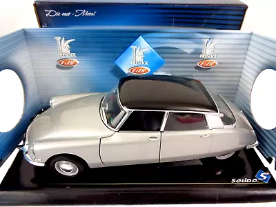 Solido Citroen DS 19 Berline 1963 Silver & Back 1/18 Scale Car Boxed • £49.99