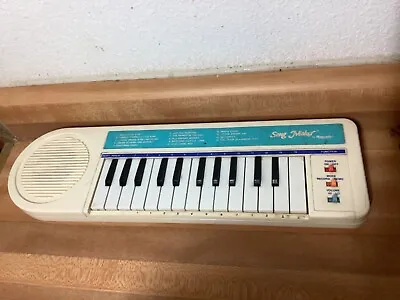 Vintage Song Maker By Rhapsody Keyboard Mini Synthesizer Electronic Portable  • $24.99