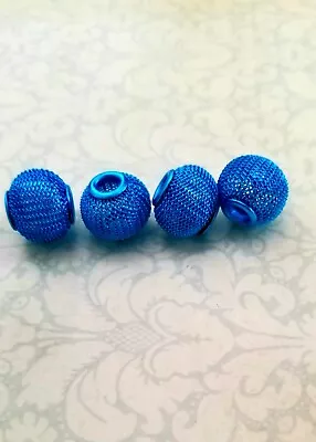 4 Pc Mesh Bead - Blue. • $4.99