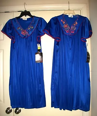 Vintage NWT Vanity Fair Nylon Peignoir Set Nightgown Robe Knee Length Size M NEW • $29.99