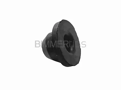 Windshield Washer Pump Grommet For BMW E30 E36 E39 E38 E24 E21 E34 61661365657 • $8.49