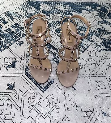 Valentino Garavani Rockstud Heels Shoes Nude Size 4 • £250