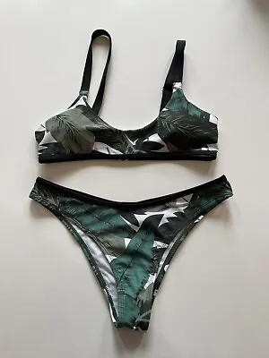 $8 • Buy Zaful Womens Bikini Size Medium Leaf Patterned Removable Pads