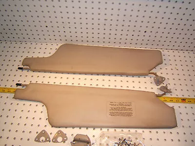 1991 Range Rover SE Front Left & Right GRAY Sun OEM 1 Set Of 2 Visors & 1 Clip • $325