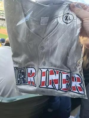 Mariners Salute To Armed Services Military Jersey XL SGA 4/13 • $56