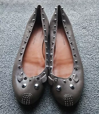 Marc Jacobs Studded Flats / Flat Shoes. Size EU 38 / UK 5. Grey Color. • £45