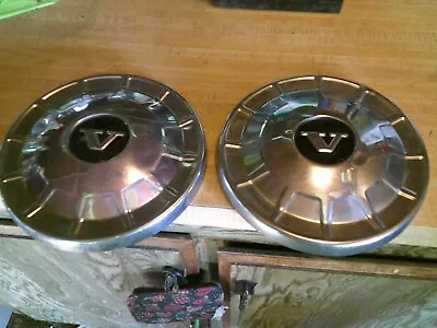 Volvo Hubcaps Vintage Dog Dish 9 1/2 Diameter • $11.50