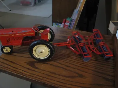 Tru-Scale Farm Tractor & Disc Plow  Red  1:16 #GRN SH • $47.98