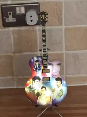 V.RARE: Elvis Light Up Guitar ‘Rockin’ Through The Years **AS NEW** • $138.31