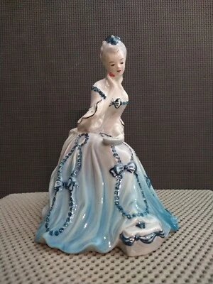 $29.99 • Buy Vintage 1940's  Goldscheider  Everlast Victorian Lady Sitting Figurine 