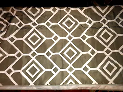 #o23  60  X 124  Outdoor Patio Fabric  Tablecloth W/ Umbrella Hole Gray Trellis • $22.77